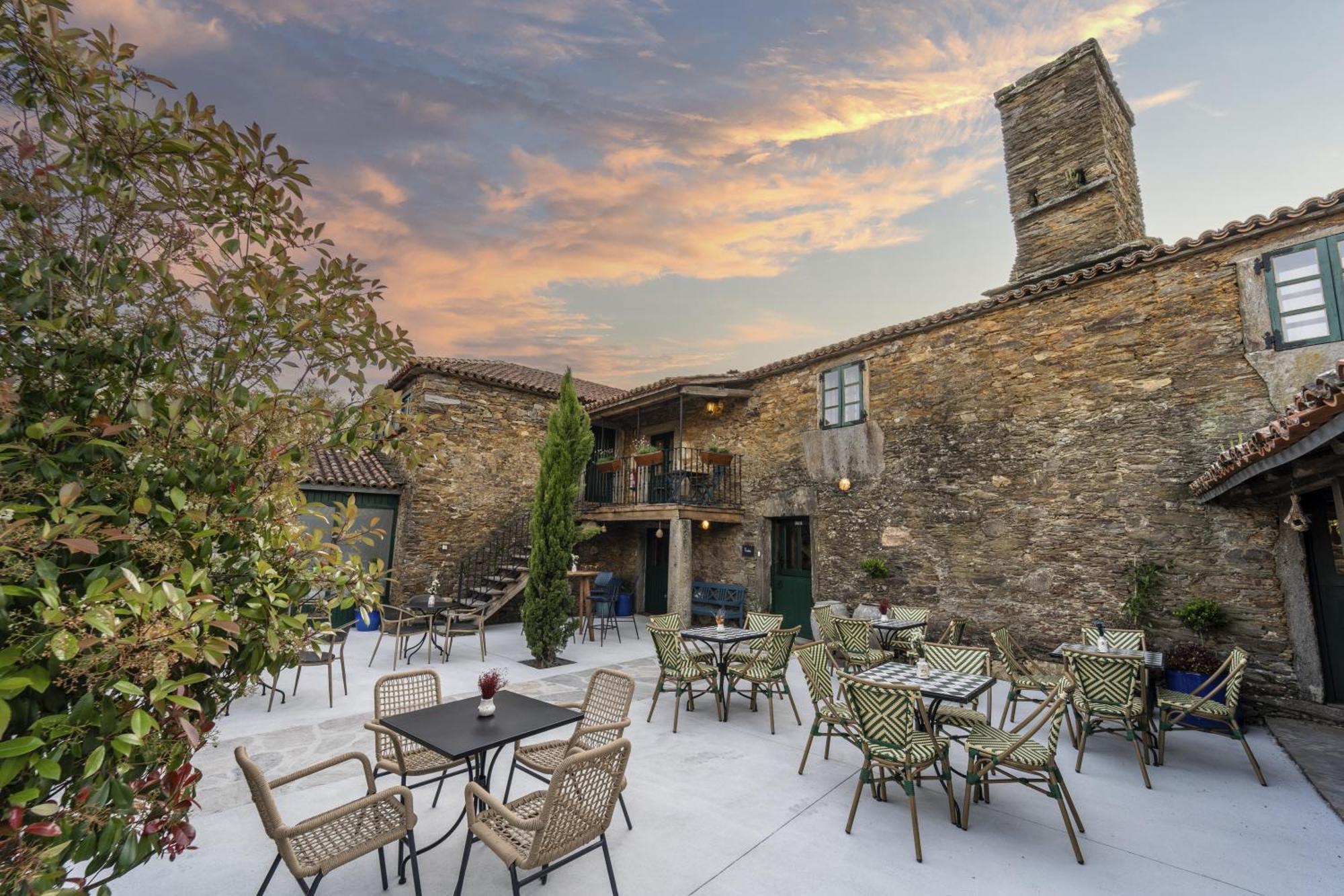 Casa Rural Pineiro, De Vila Sen Vento Affittacamere O Pedrouzo Esterno foto